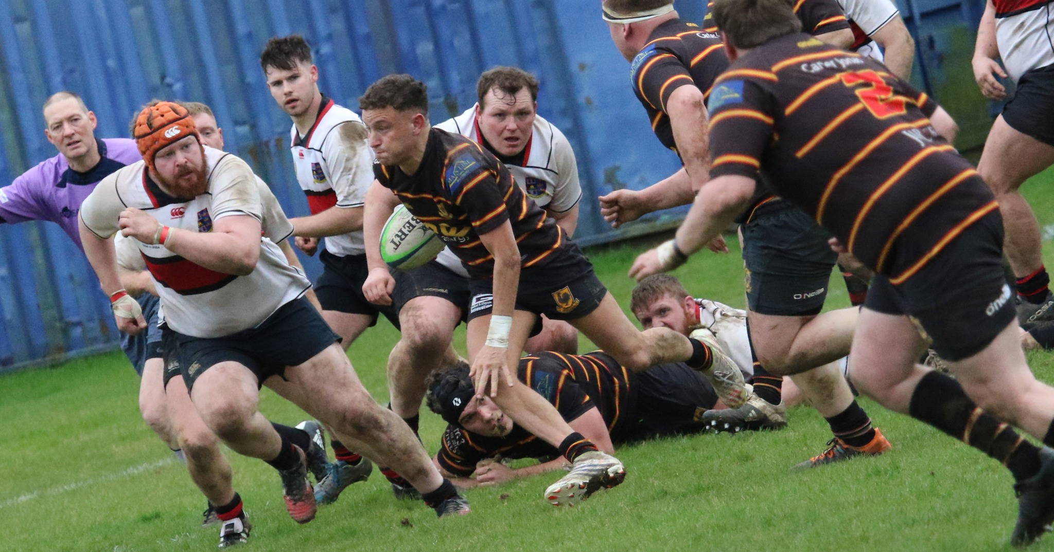 Pythons score 5 but Hullensians score 9